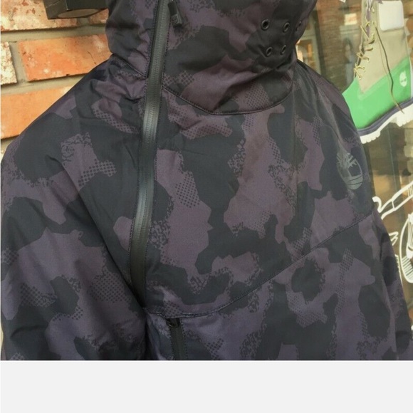 Timberland Men Puffer Jacket Insulated Pullover Camo LOGO
Size XL - NWOT - Picture 3 of 13